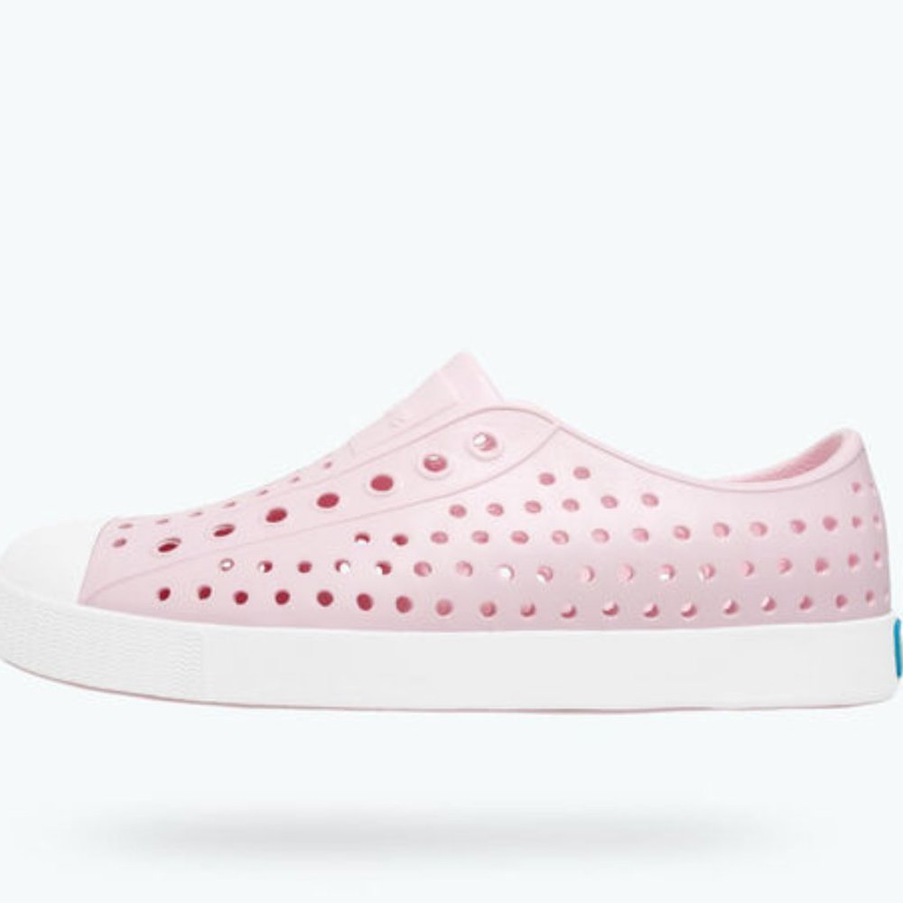 Native womens jefferson shoes water size 9